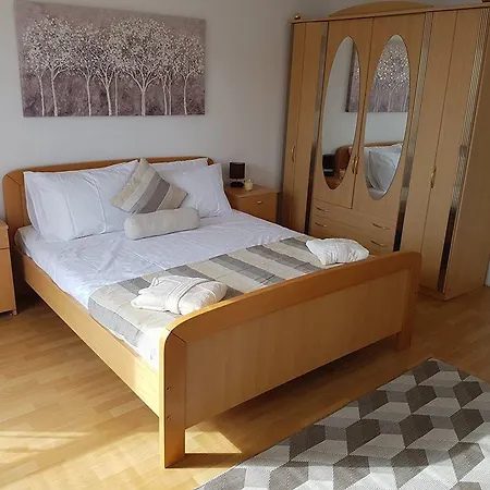 Adriatic Apartment *