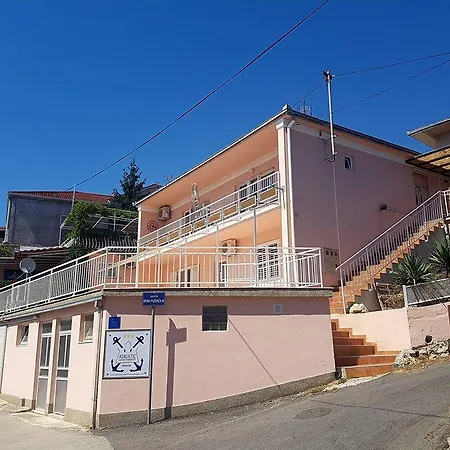 Adriatic Apartment *